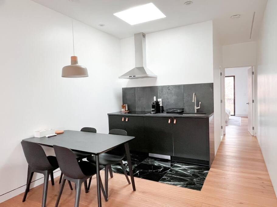 New Ample And Cozy One Bedroom Apt In Brooklyn At Rem-Casa Нью-Йорк Экстерьер фото